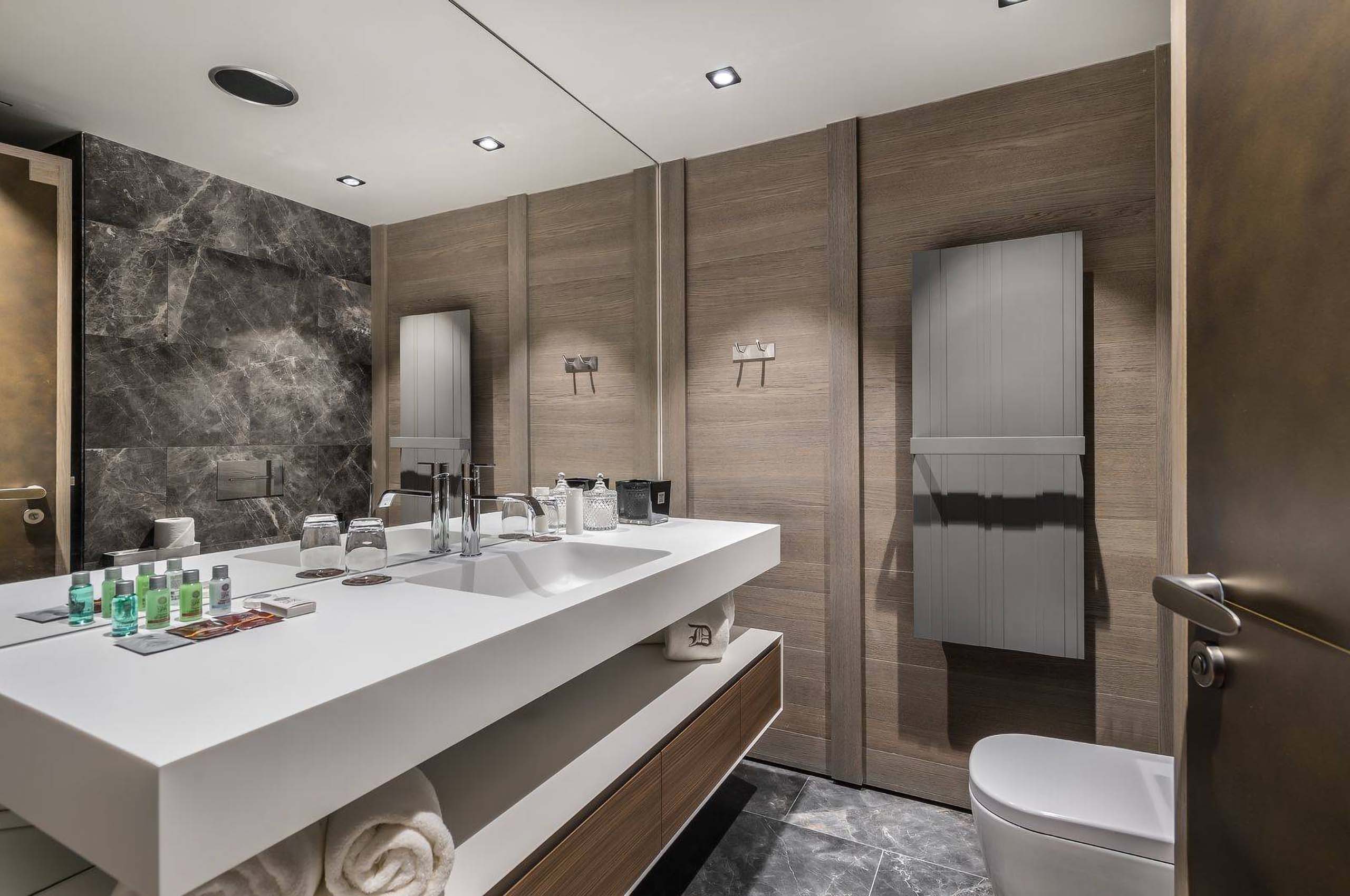chalet-macha-bathroom-modern-elegant-design-courchevel1850-luxury