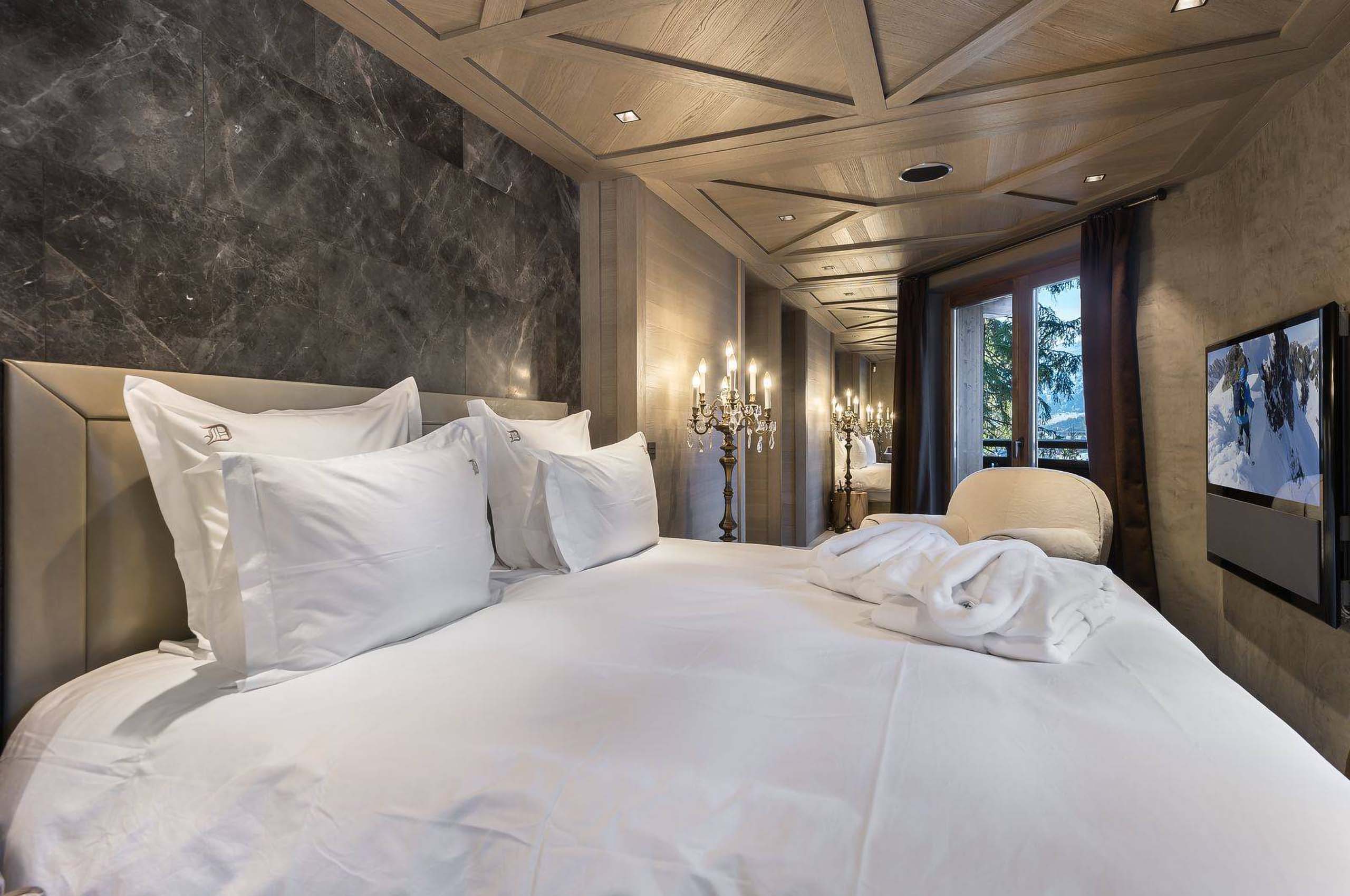 chalet-macha-bedroom-opulent-elegant-wooden-features-courchevel1850-luxury