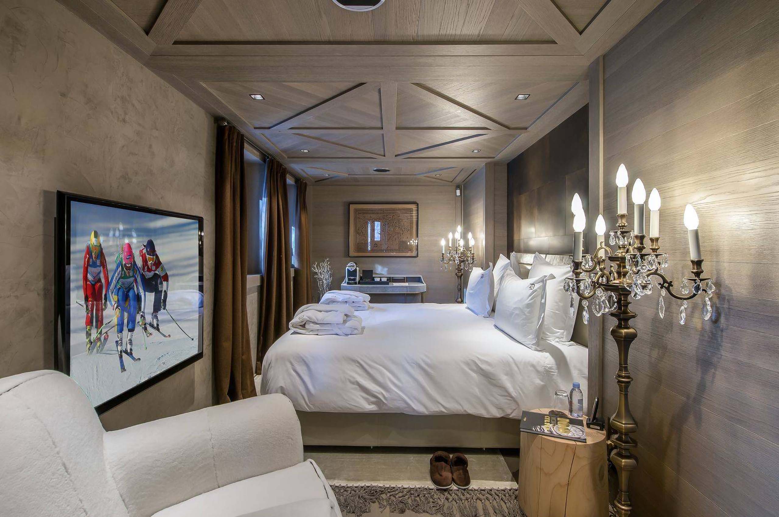 chalet-macha-bedroom-opulent-interiordesign-courchevel1850-luxury