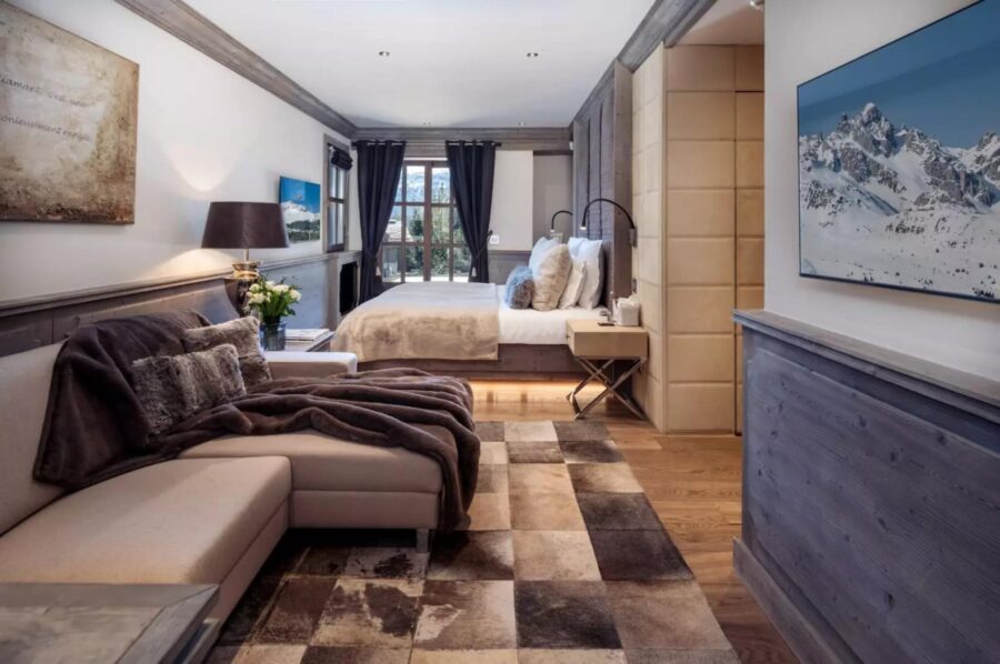 chalet-rosalie-bedroom-sofa-elegant-design-luxury-courchevel185-