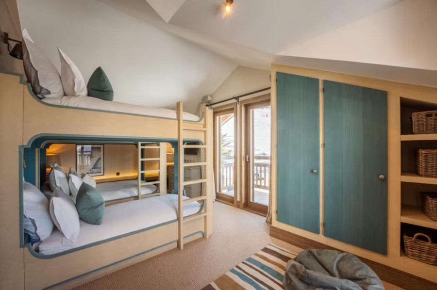 chalet-sheena-bunk-bedroom-childrens-sleepover-room-luxury-courchevel1850