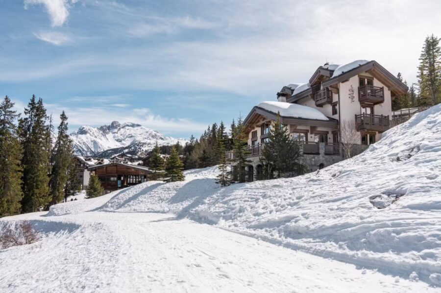 chalet-sheena-exterior-winter-prime-location-luxury-courchevel1850