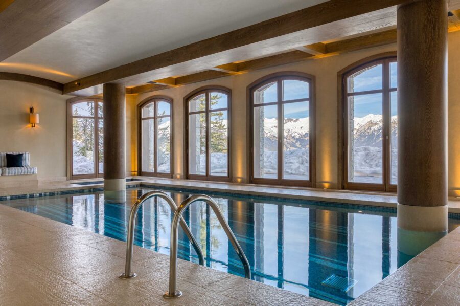 chalet-sheena-indoorpool-wellness-spa-luxury-retreat-courchevel1850