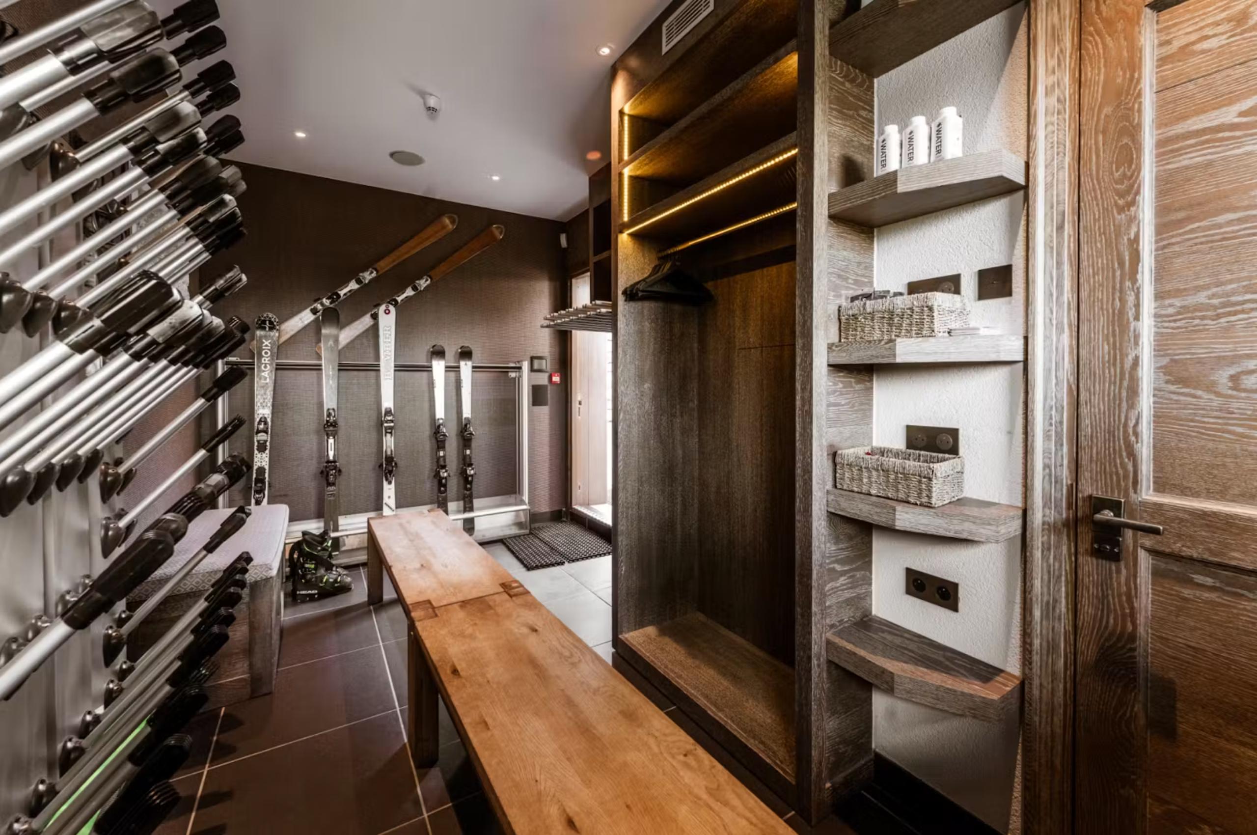 chalet-sheena-ski-room-boot-storage-luxury-rental-retreat-courchevel1850