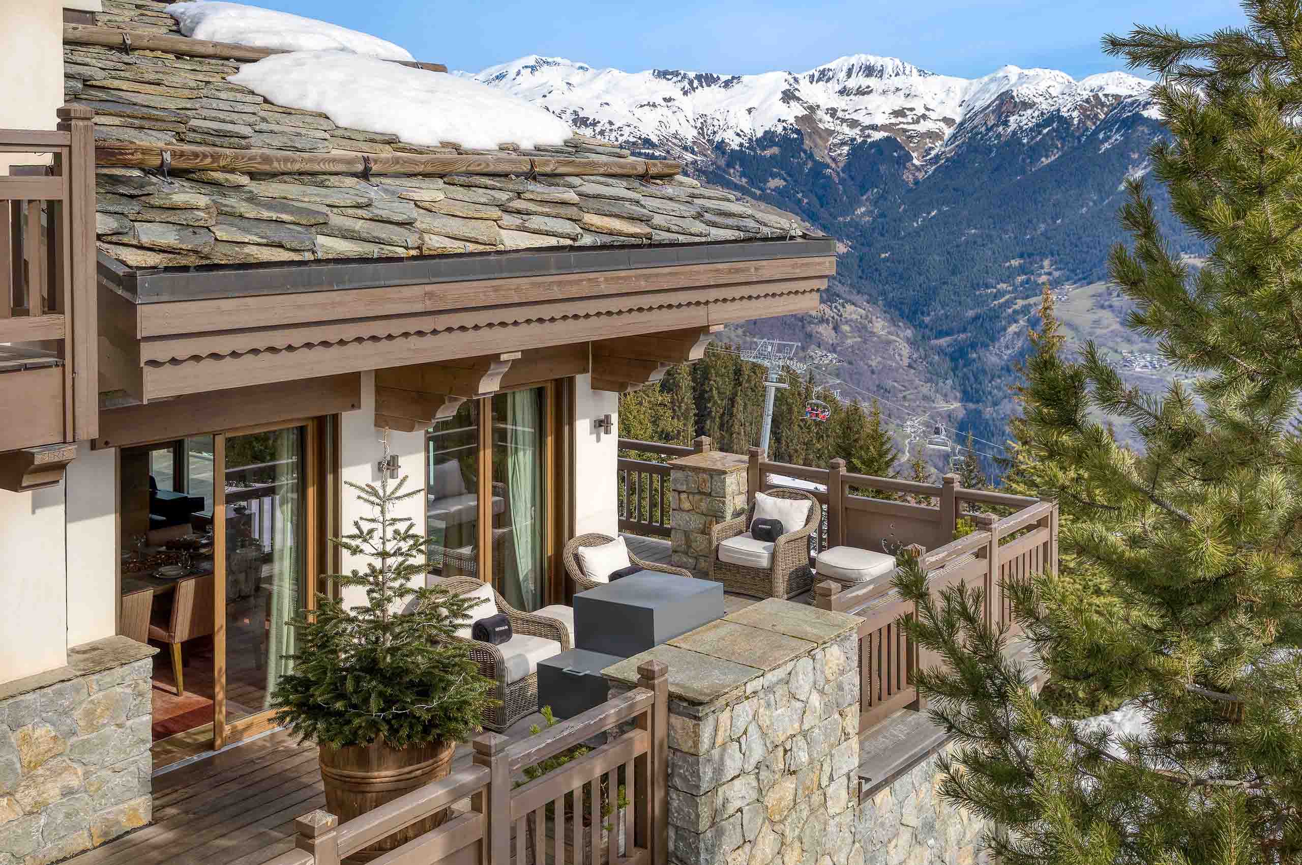 chalet-sheena-terrace-mountainview-luxury-alpine-retreat-courchevel1850