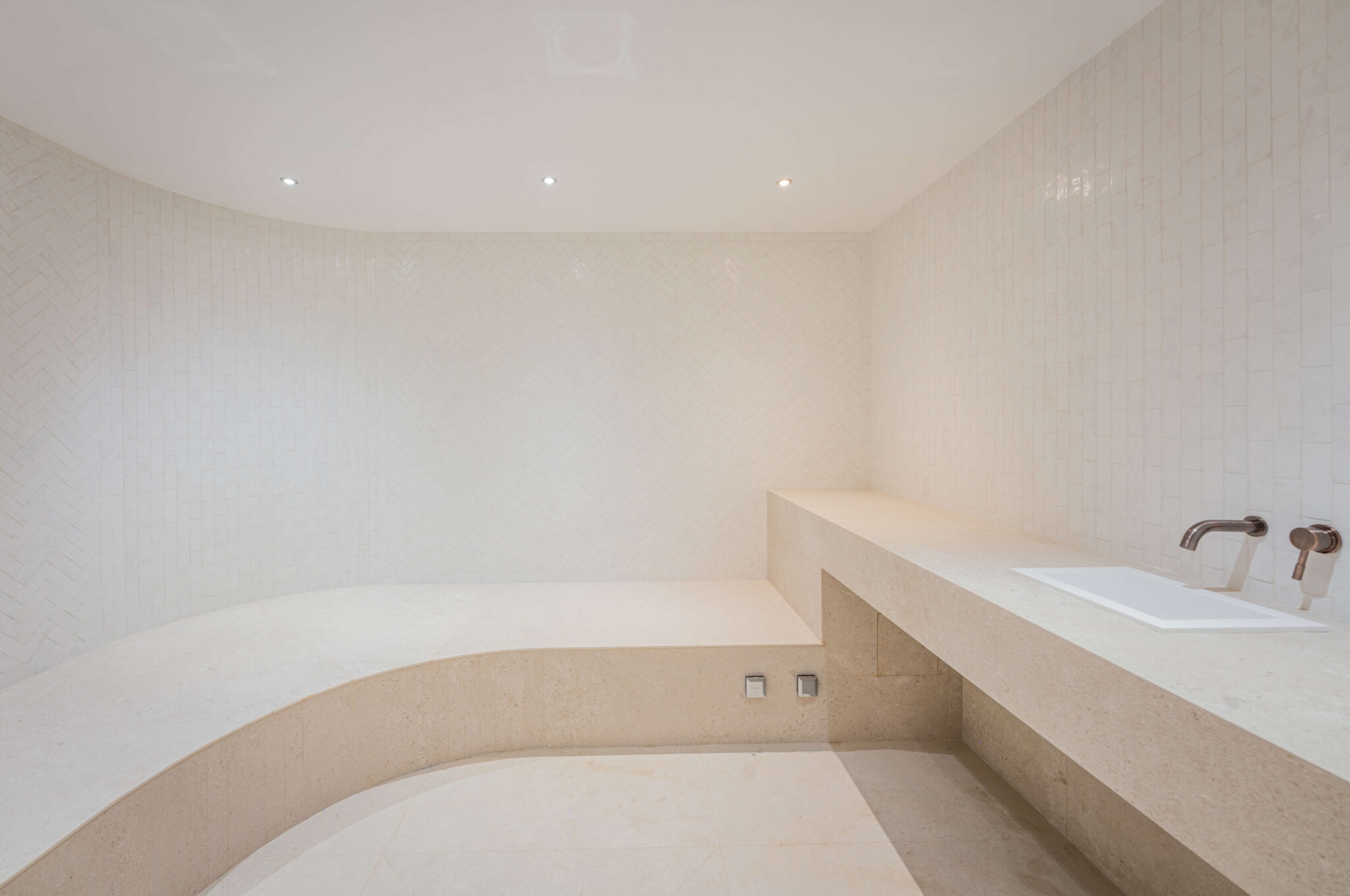 villa-ally-steamroom-wellness-spa-relaxation-luxury-sttropez
