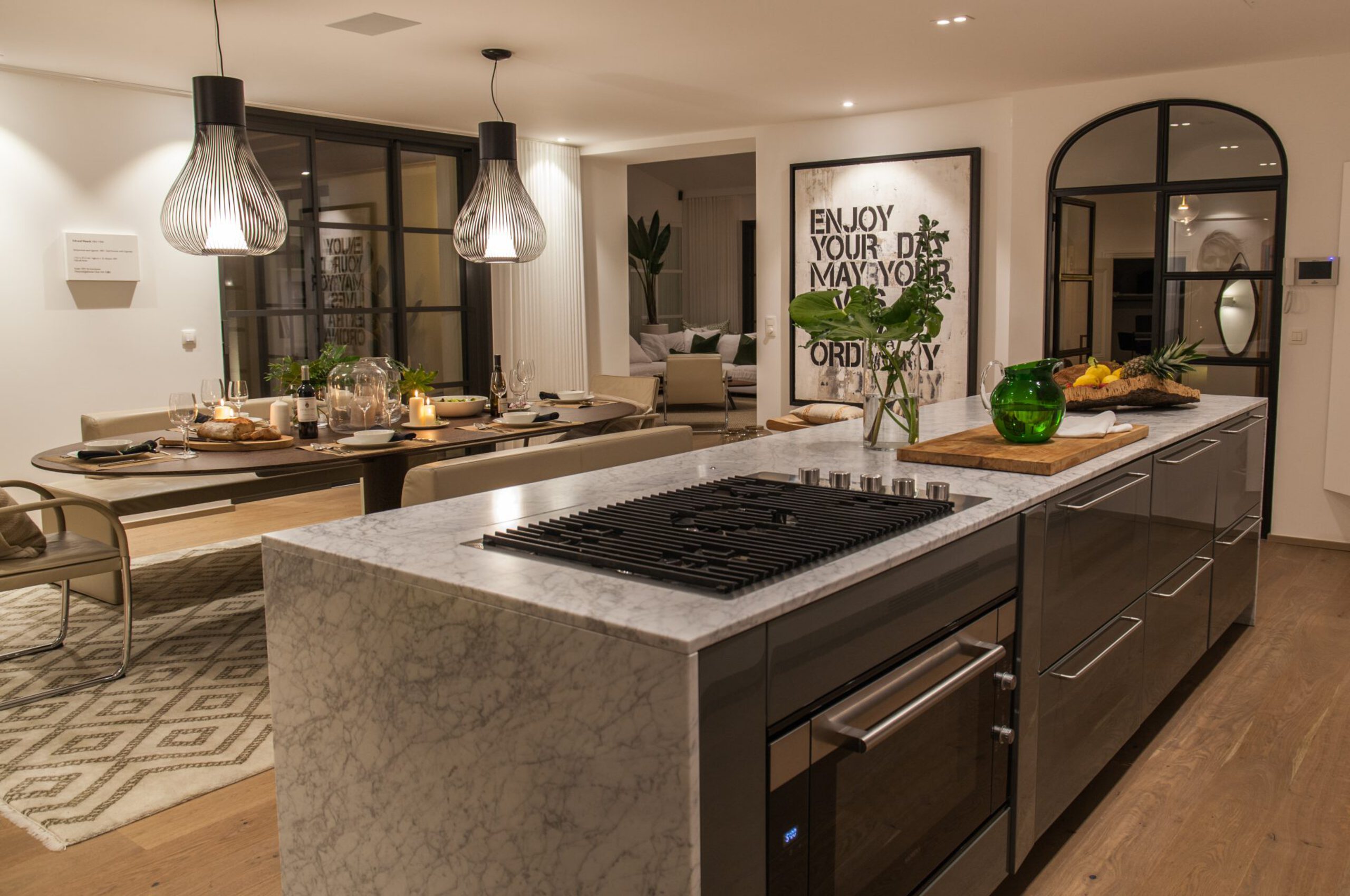 villa-aubree-kitchen-diningroom-modern-sleek-elegant-design-luxury-parcdesttropez
