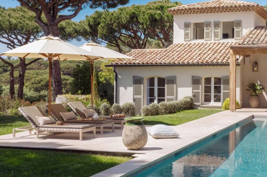 villa-aubree-swimming-pool-garden-luxury-sttropez