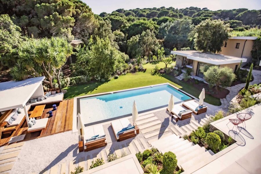 villa-rachel-exterior-garden-tropical-paradise-pool-luxury-rental-ramatuelle