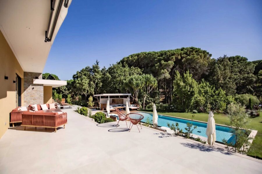 villa-rachel-terrace-poolview-luxury-retreat-ramatuelle
