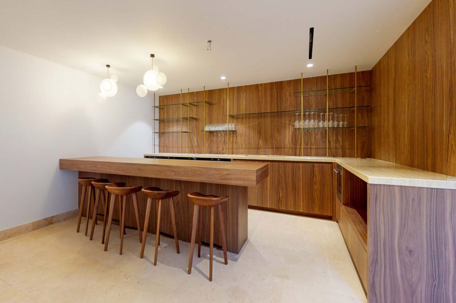 villa-sofia-bar-wooden-stylish-bespoke-hosting-luxury-sttropez