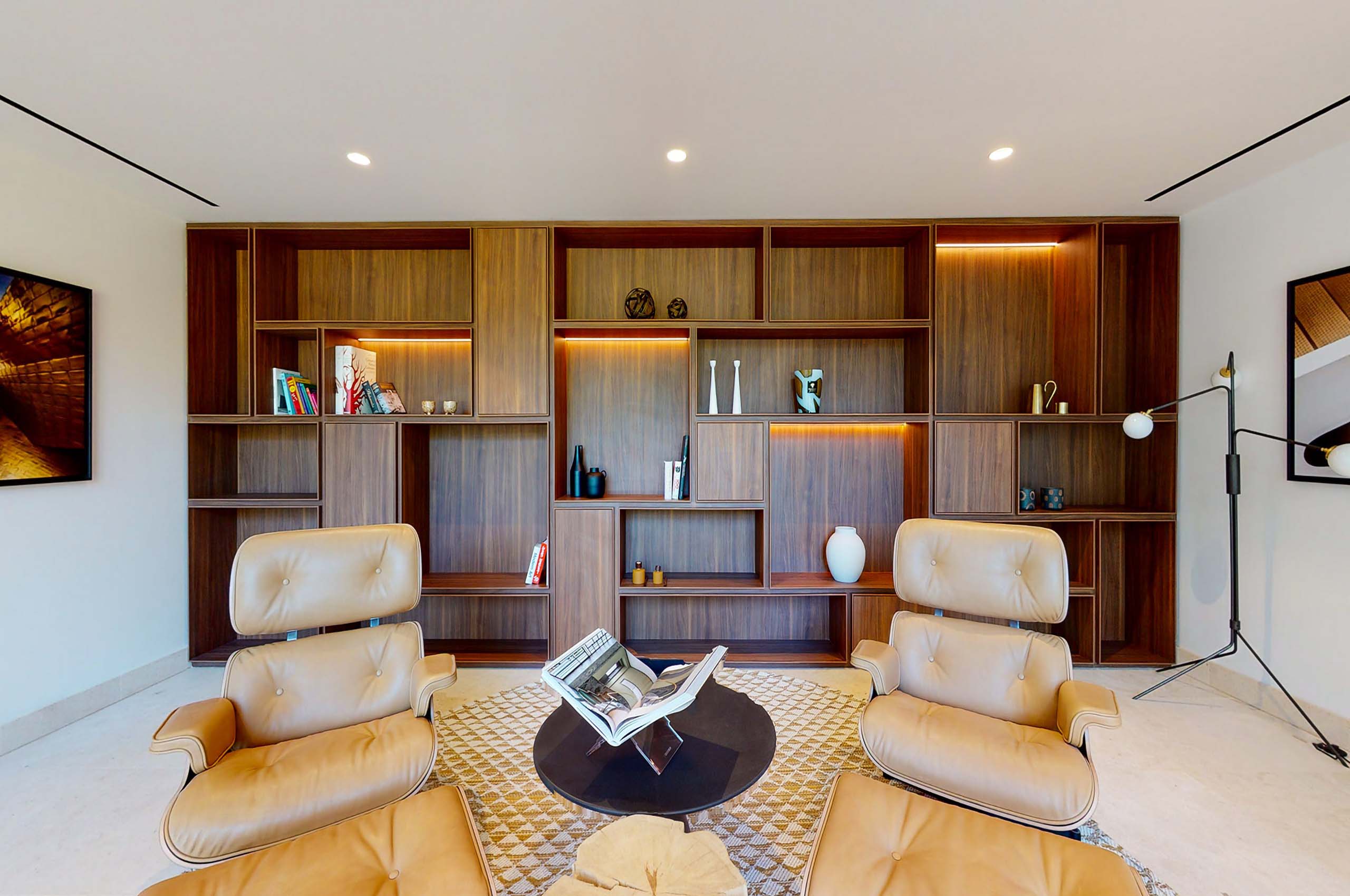 villa-sofia-readingroom-lounge-library-luxury-sttropez