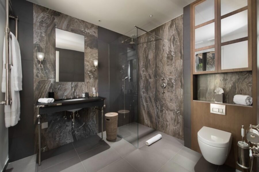villa-willow-ensuite-bathroom-walk-in-shower-modern-sleek-design-luxury-sttropez