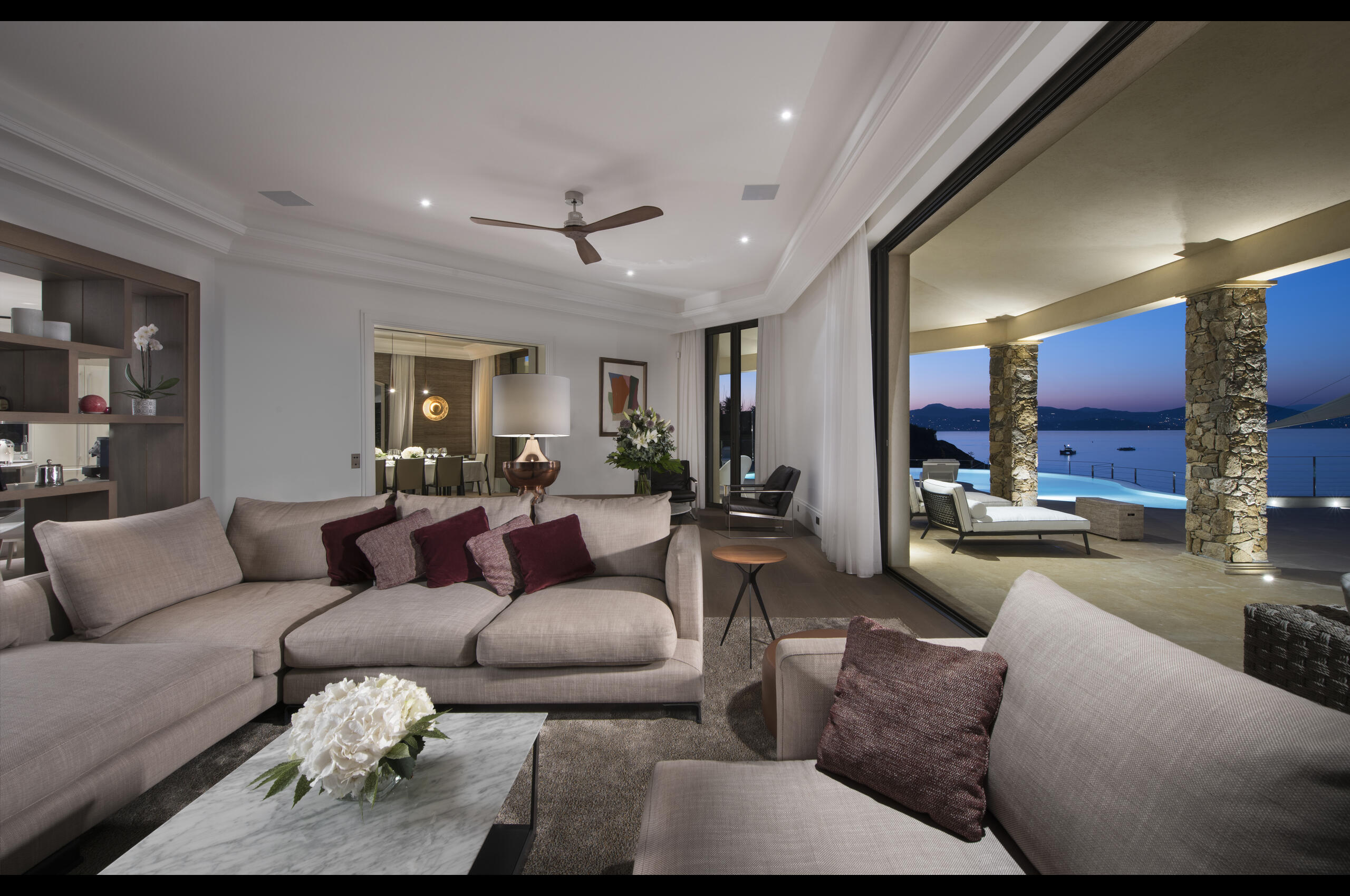 villa-willow-living-room-sttropez-luxury-modern