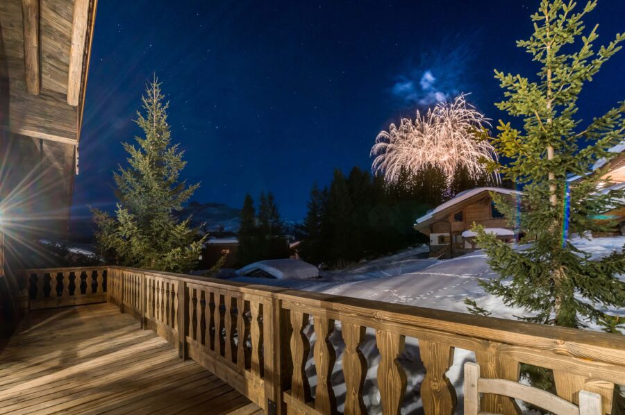 Chalet-nama-balcony-snow-luxury-retreat-Courchevel1850