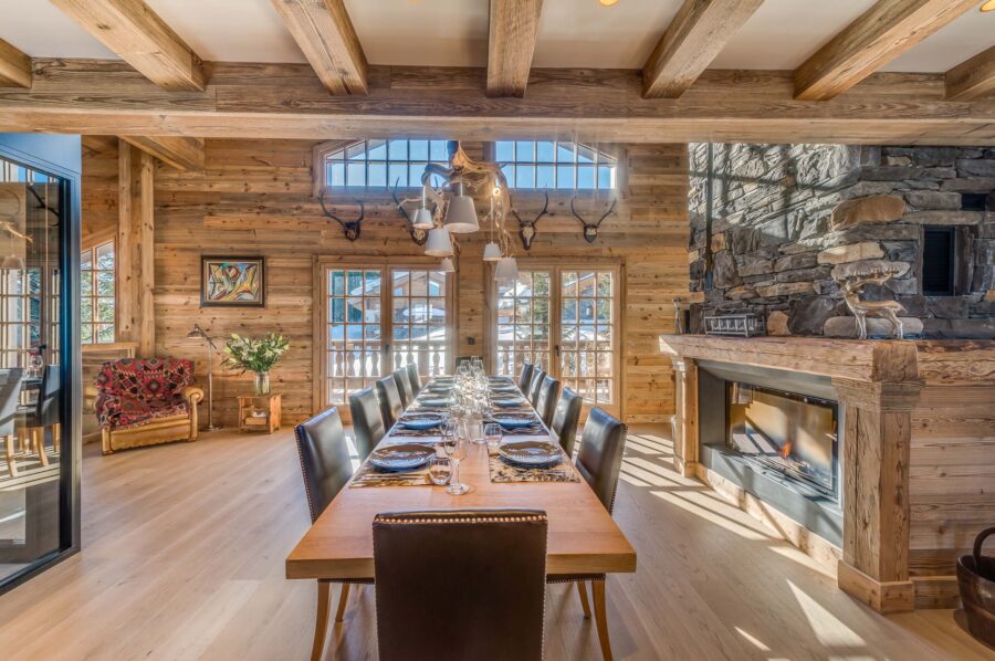 Chalet-nama-diningroom-daytime-scenicviews-alpine-luxury-courchevel1850
