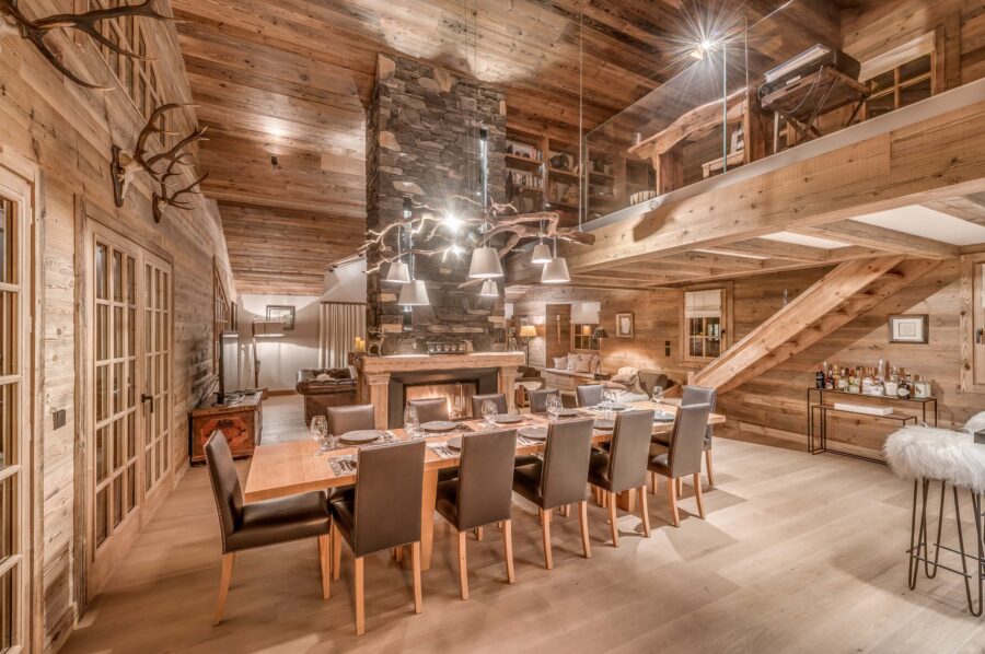 Chalet-nama-diningroom-livingspace-openplan-alpine-luxury-courchevel1850
