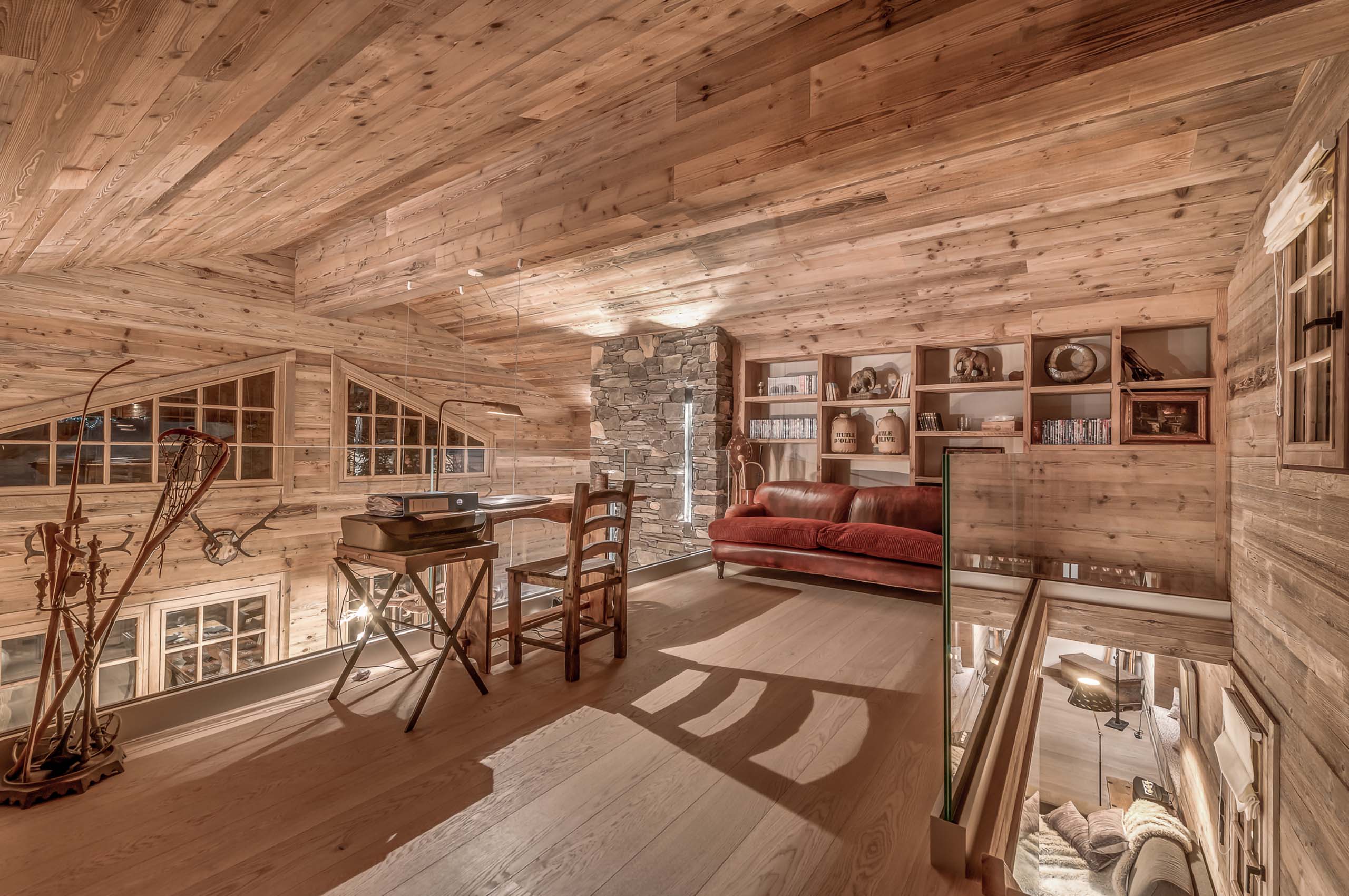 Chalet-nama-mezzanine-office-balcony-luxury-design-courchevel1850