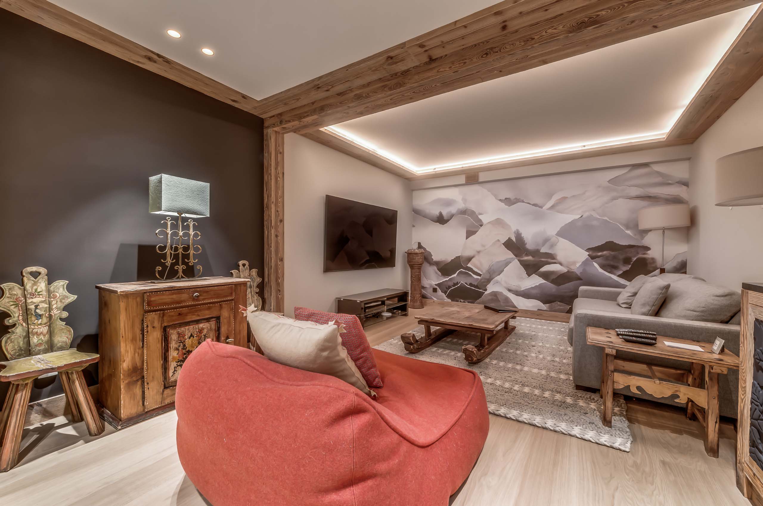 Chalet-nama-snug-tvroom-cosy-alpine-design-luxury-courchevel1850