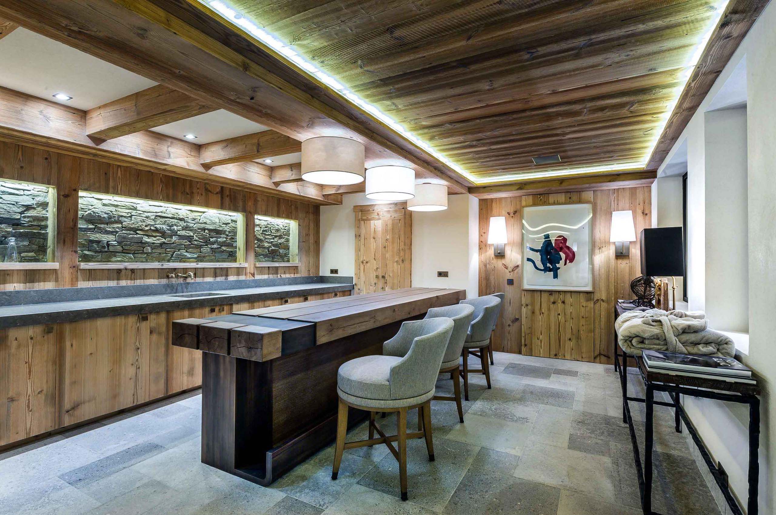 bar-spa-relaxationarea-wellness-courchevel1850-luxury-chalet-brielle