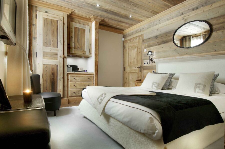 bathroom-elegant-alpine-interiordesign-courchevel1850-luxury-chalet-rochel-11