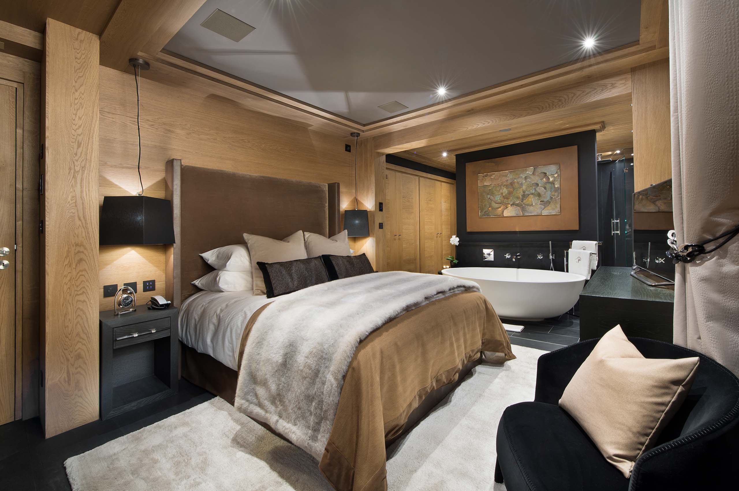 bedroom-bathtub-modern-elegant-interior-courchevel1850-luxury-chalet-palais
