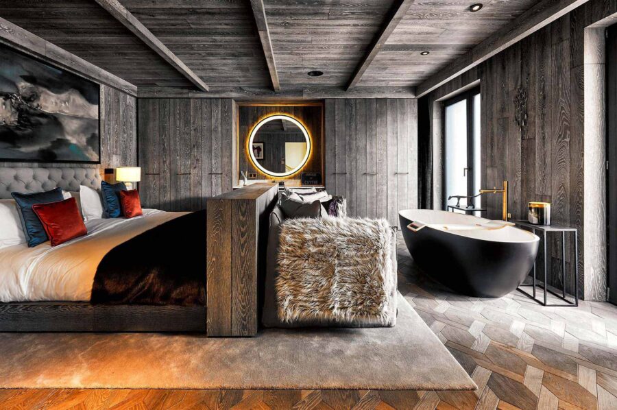 bedroom-bathtub-modern-unique-interiordesign-luxury-chalet-elizabeth-courchevel1850