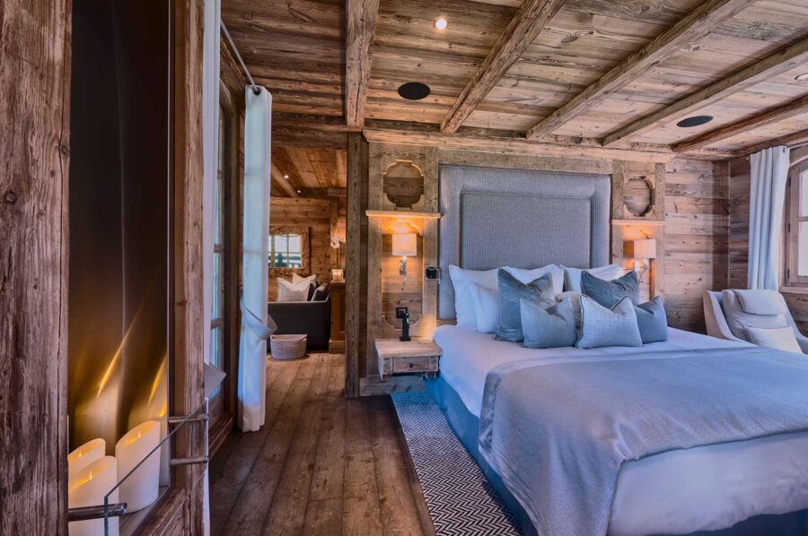 bedroom-cosy-alpine-design-courchevel1850-luxury-chalet-chateau
