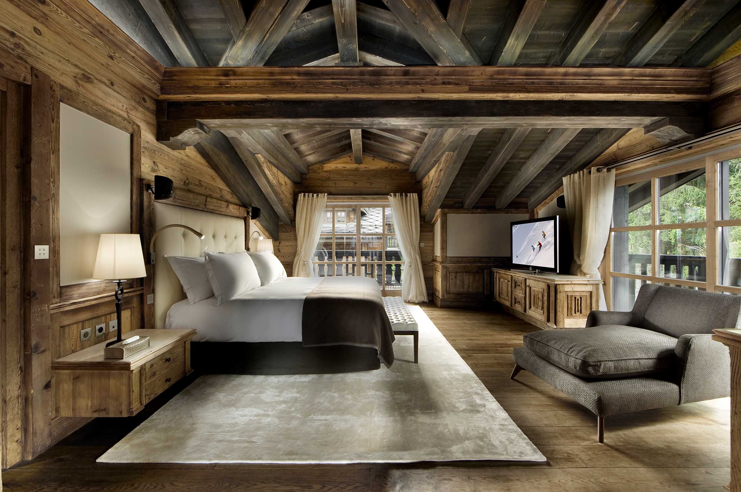 bedroom-elegant-modern-alpine-design-courchevel1850-luxury-chalet-edel