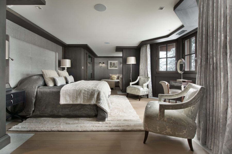bedroom-elegant-stylish-spacious-interiordesign-courchevel1850-luxury-chalet-corinne-08
