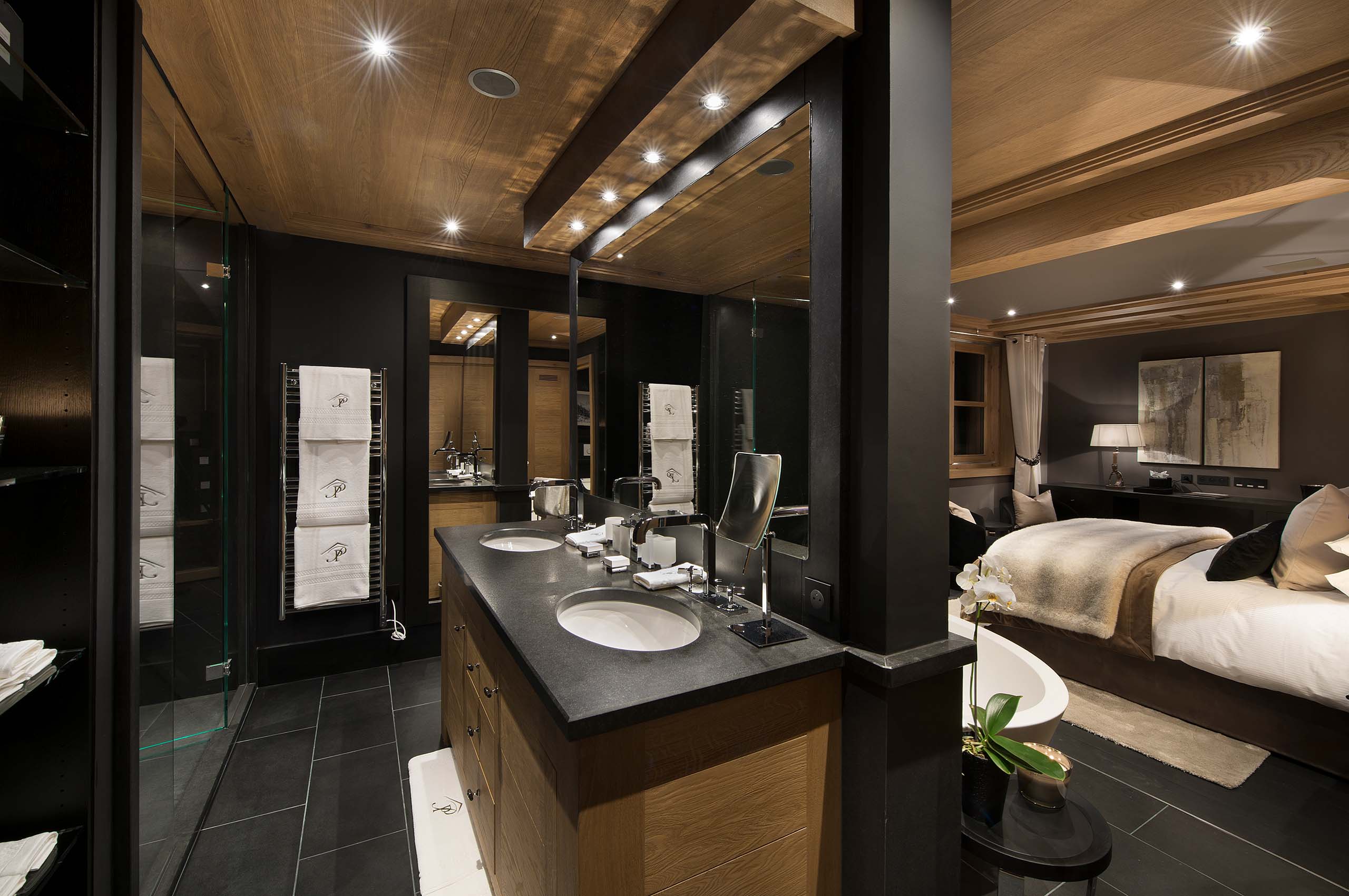 bedroom-ensuite-doublesink-stylish-elegant-interior-courchevel1850-luxury-chalet-palais