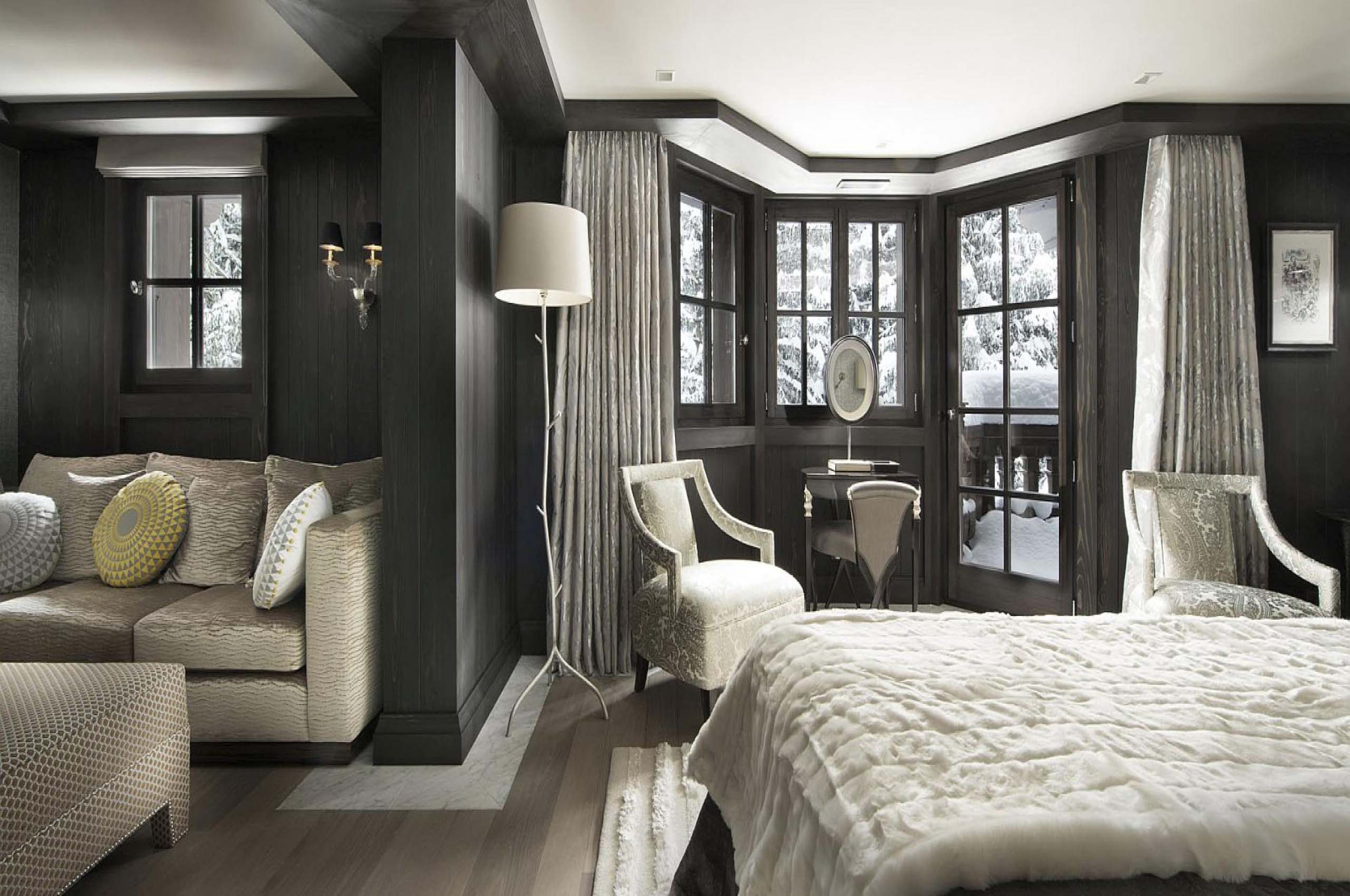 bedroom-mountainview-dressingroom-elegant-design-courchevel1850-luxury-chalet-corinne-09