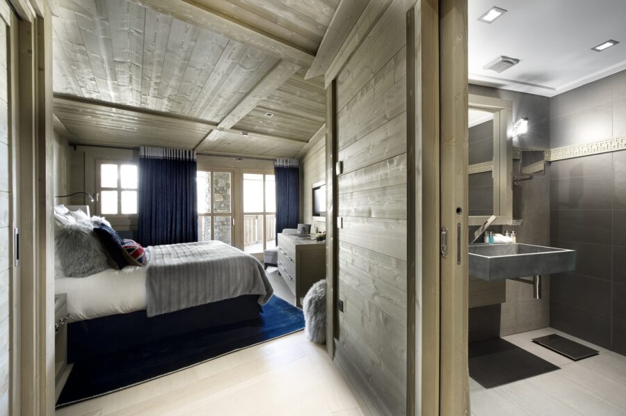 chalet-abbie-bedroom-ensuite-modern-luxury-alpine-design-rental-retreat-courchevel1850