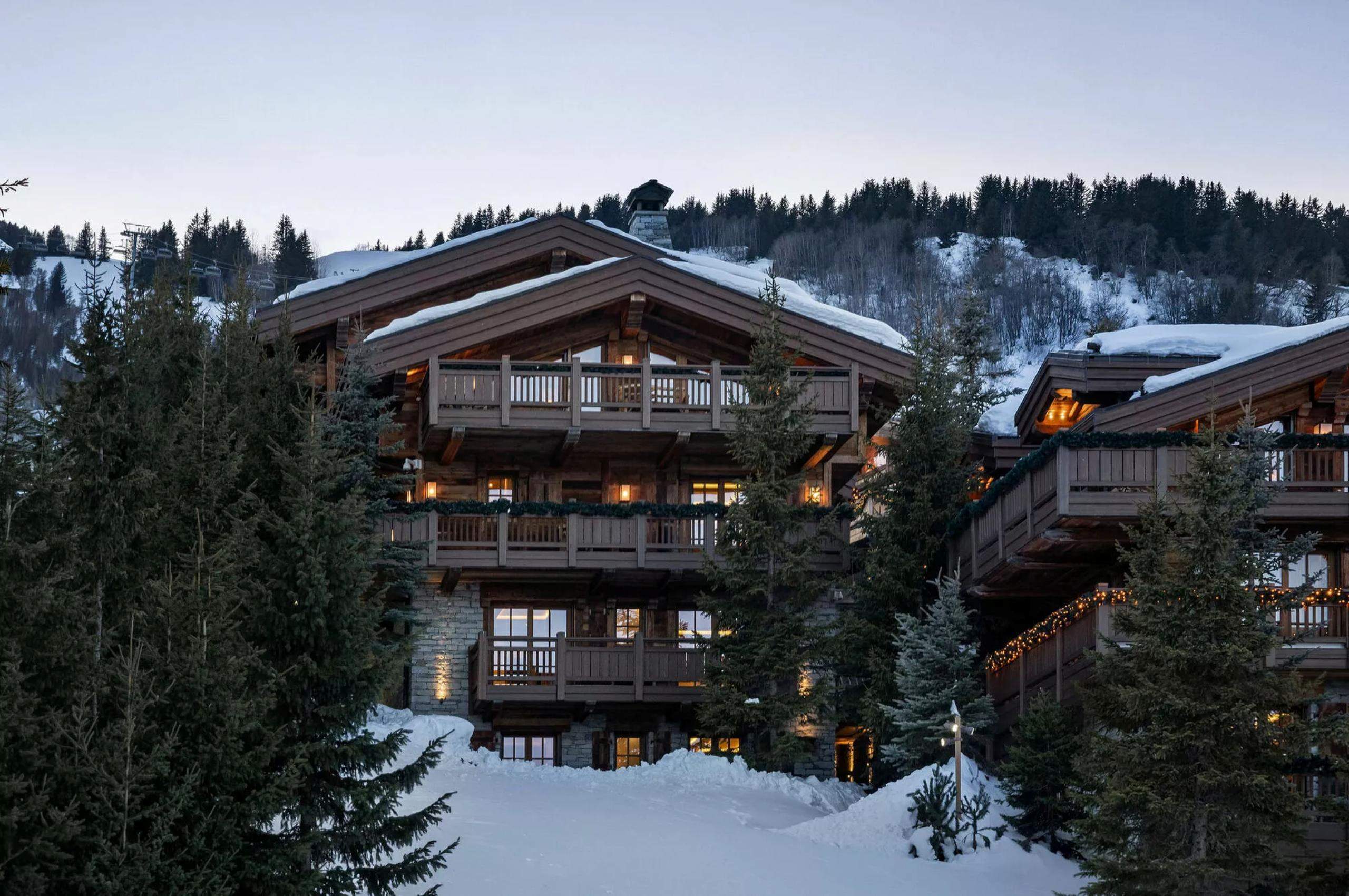 chalet-annie-exterior-winter-luxury-alpine-rental-retreat-courchevel1850