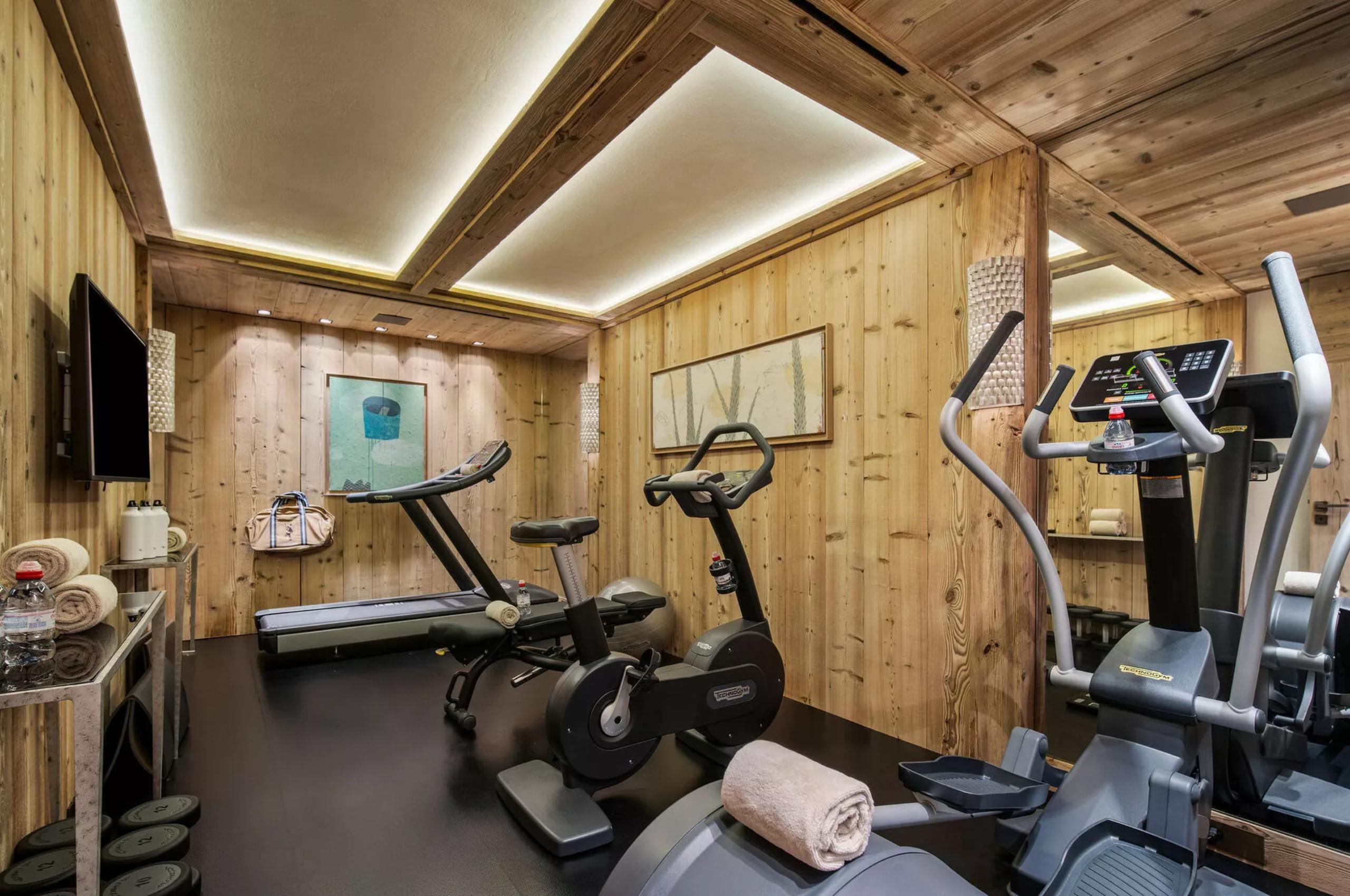 chalet-annie-gym-fitness-workout-wellness-luxury-courchevel1850