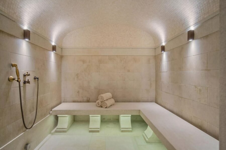 chalet-annie-steam-room-spa-wellness-luxury-courchevel1850