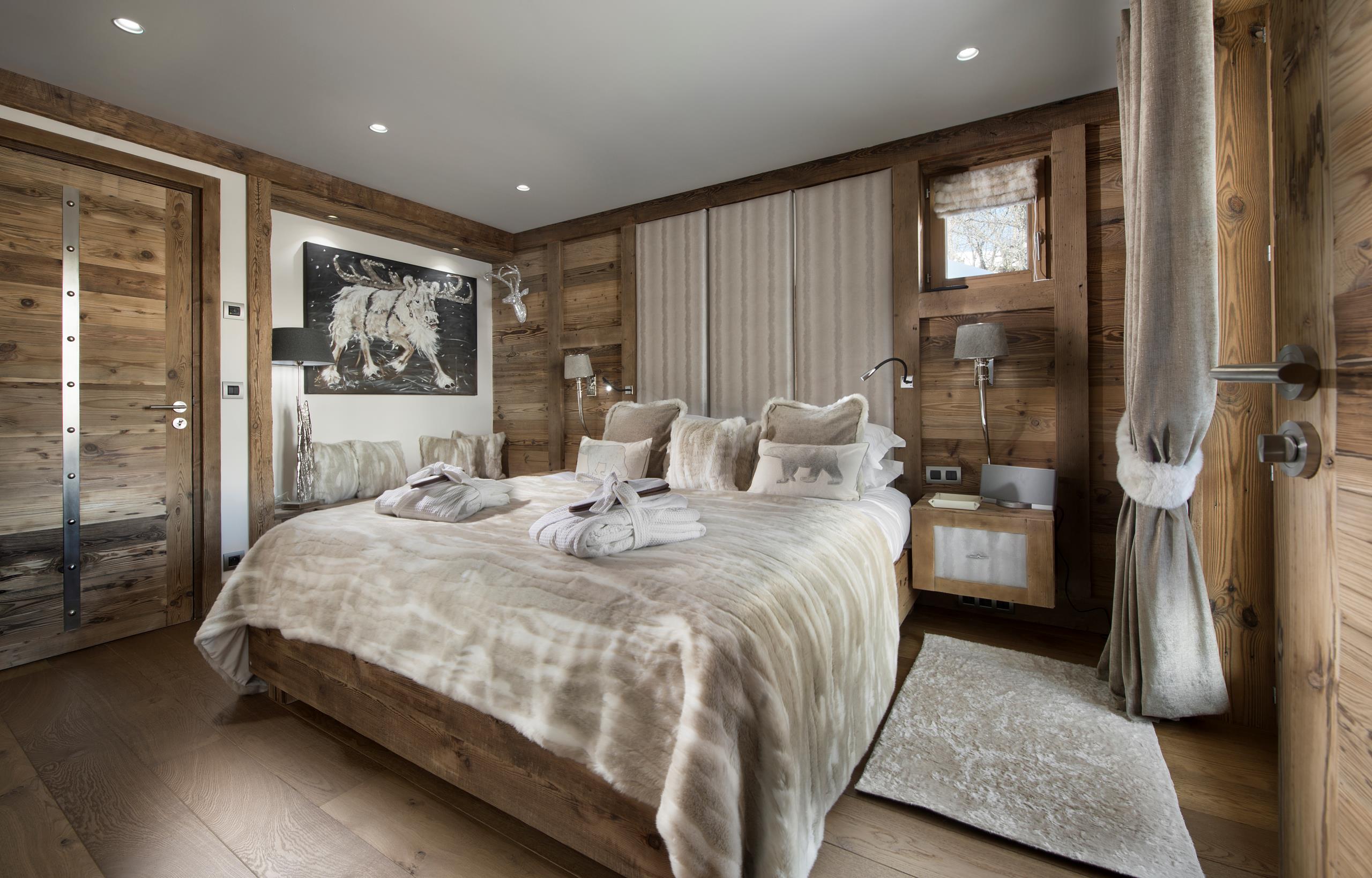 chalet-aure-bedroom-cosy-elegant-alpine-interior-luxury-rental-retreat-courchevel1550