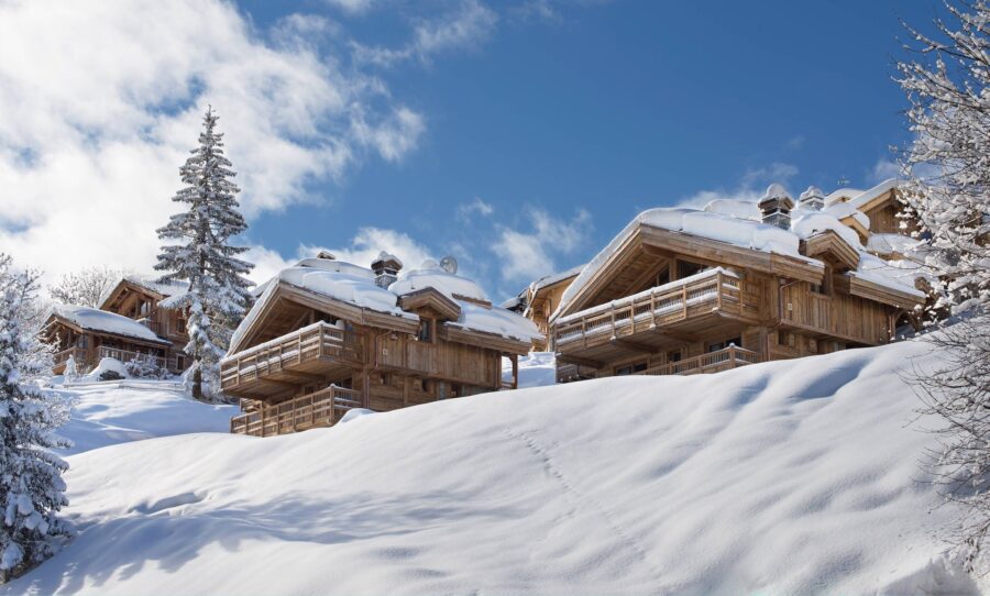 chalet-aure-exterior-winter-luxury-alpine-rental-retreat-courchevel1550