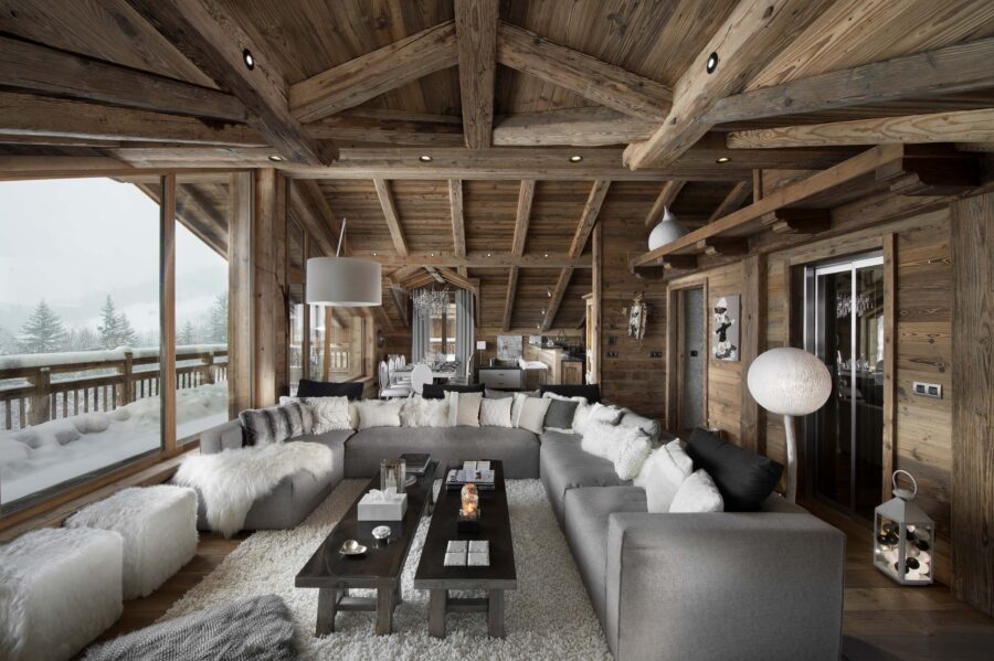 chalet-aure-livingroom-lounge-balcony-openplan-luxury-alpine-interior-courchevel1550