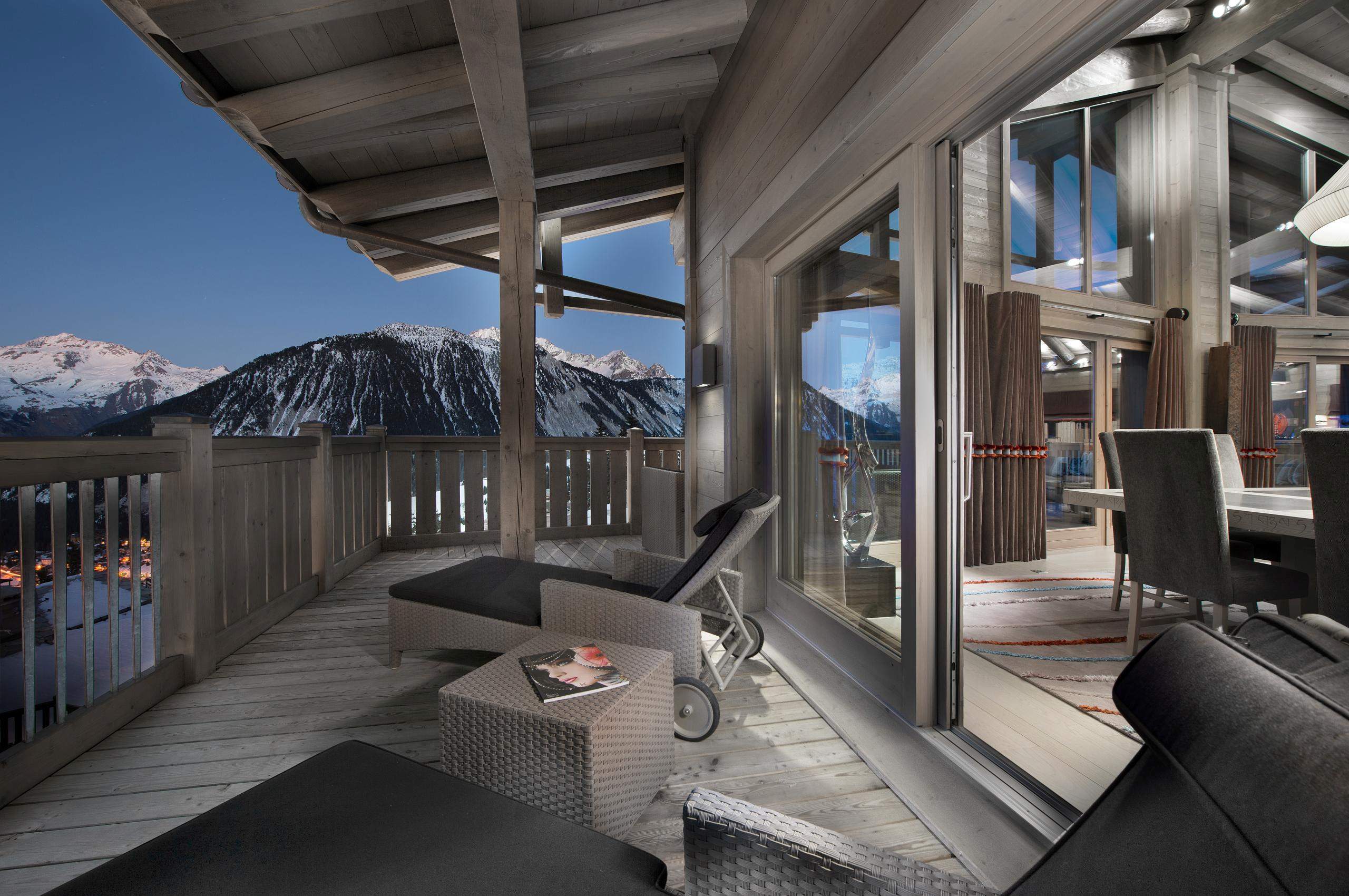 chalet-aurora-mountain-view-terrace-luxury-rental-retreat-courchevel1850