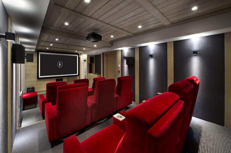 chalet-bois-dormant-cinema-room-movie-family-entertainment-luxury-courchevel1850