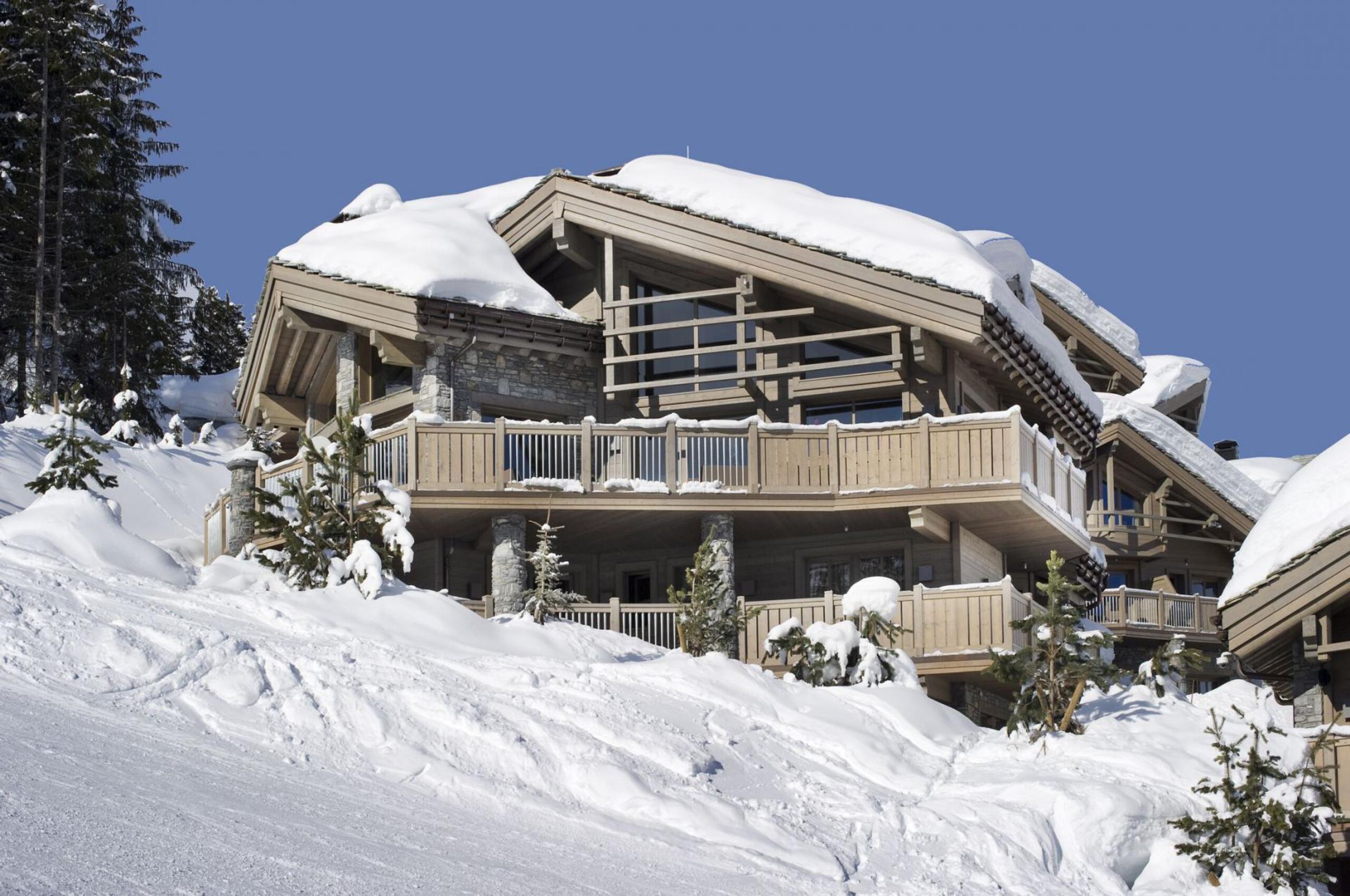 chalet-boisdormat-exterior-snow-winter-luxury-alpine-rental-retreat-alist-courchevel