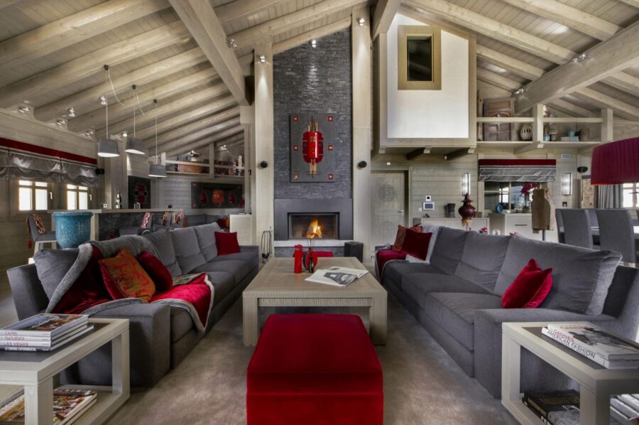 chalet-boisdormat-mainpage-livingroom-lounge-fireplace-openplan-highceiling-grand-alpine-design-luxury-courchevel