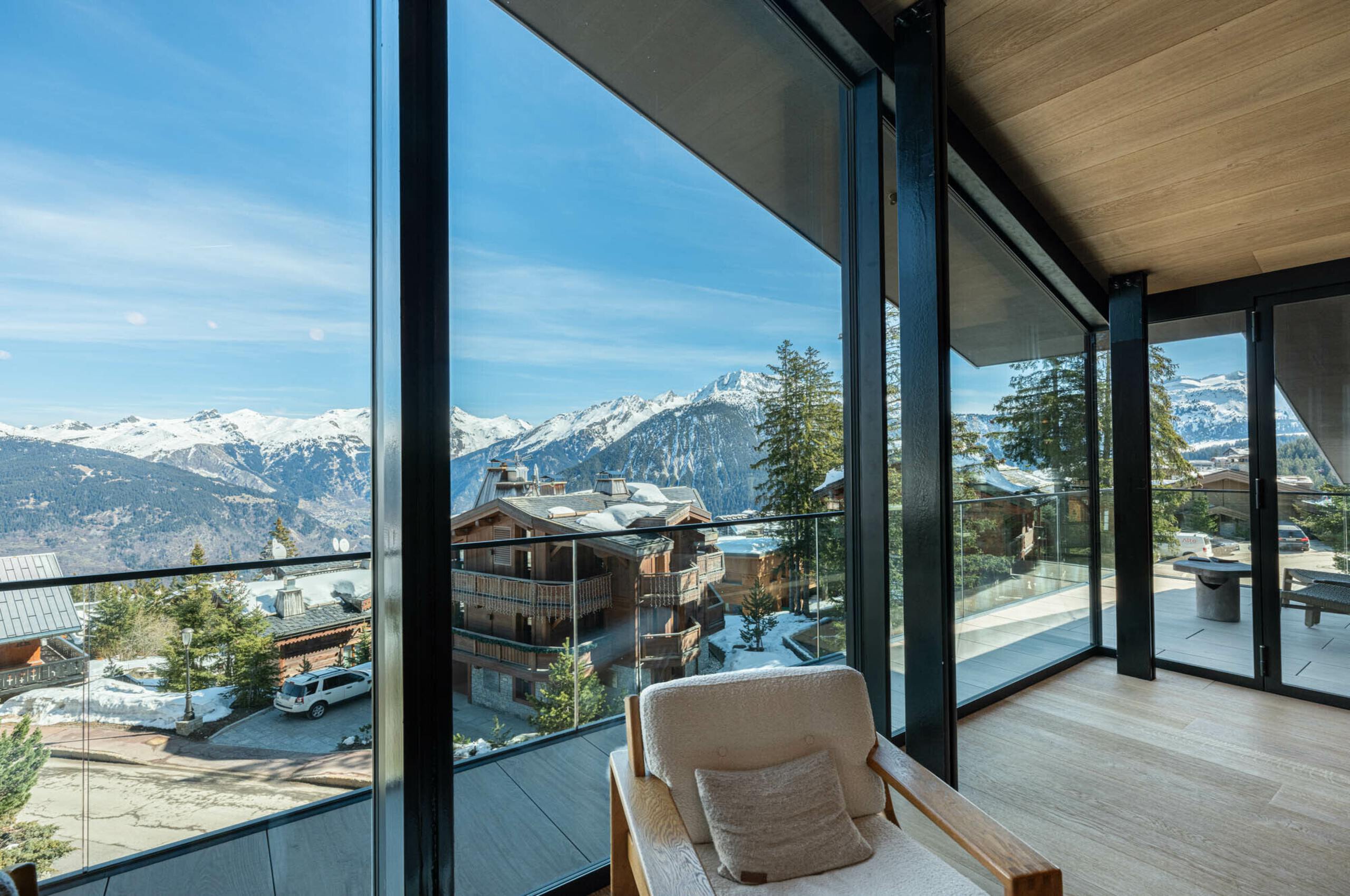 chalet-breeze-balcony-stunning-mountainview-luxury-rental-retreat-courchevel1850
