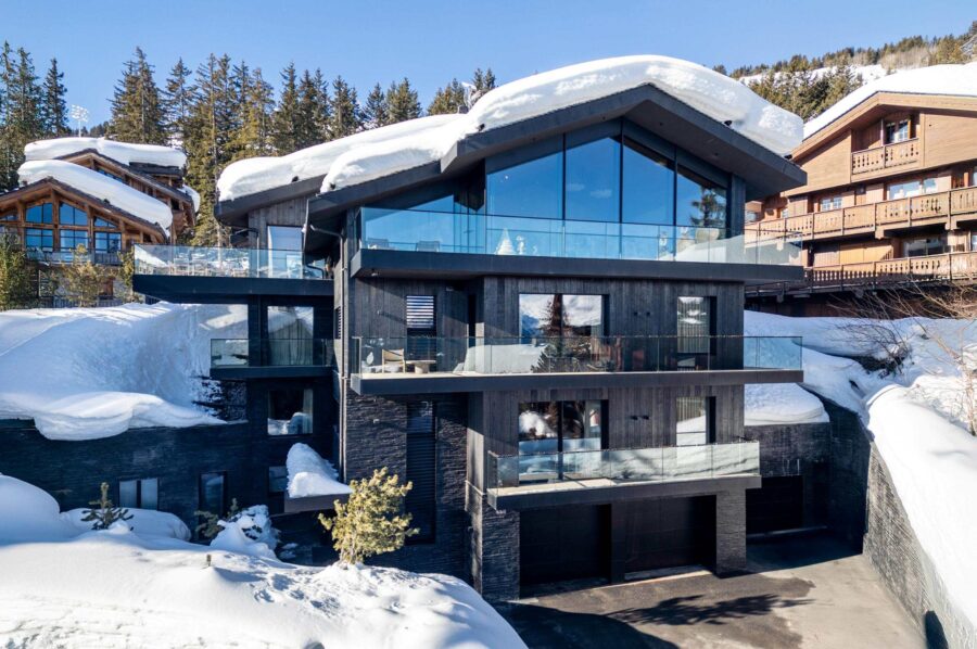 chalet-breeze-exterior-luxury-alpine-rental-retreat-courchevel1850