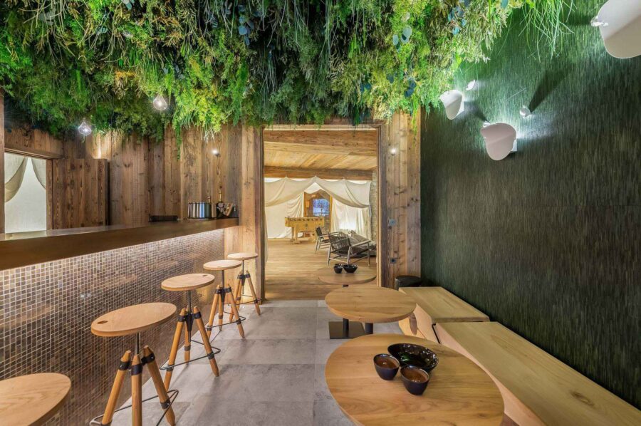 chalet-brenna-bar-drinkarea-hosting-luxury-modern-design-courchevel1850
