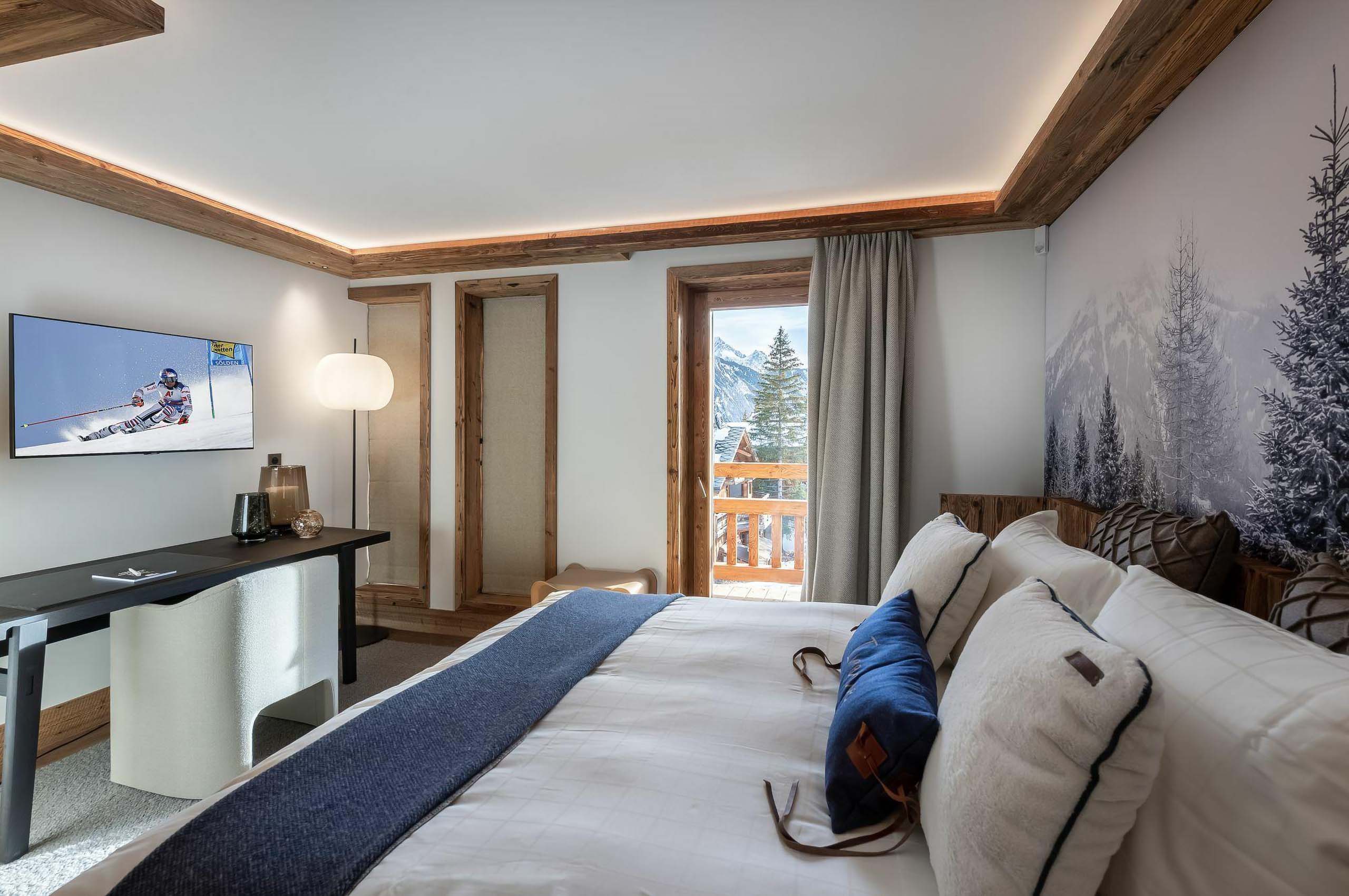 chalet-brenna-bedroom-mountainview-modern-luxury-design-courchevel1850
