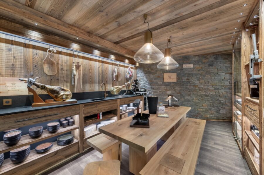 chalet-brenna-tasting-room-luxury-courchevel1850