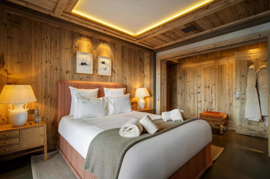 chalet-brielle-bedroom-elegant-alpine-design-luxury-courchevel1850