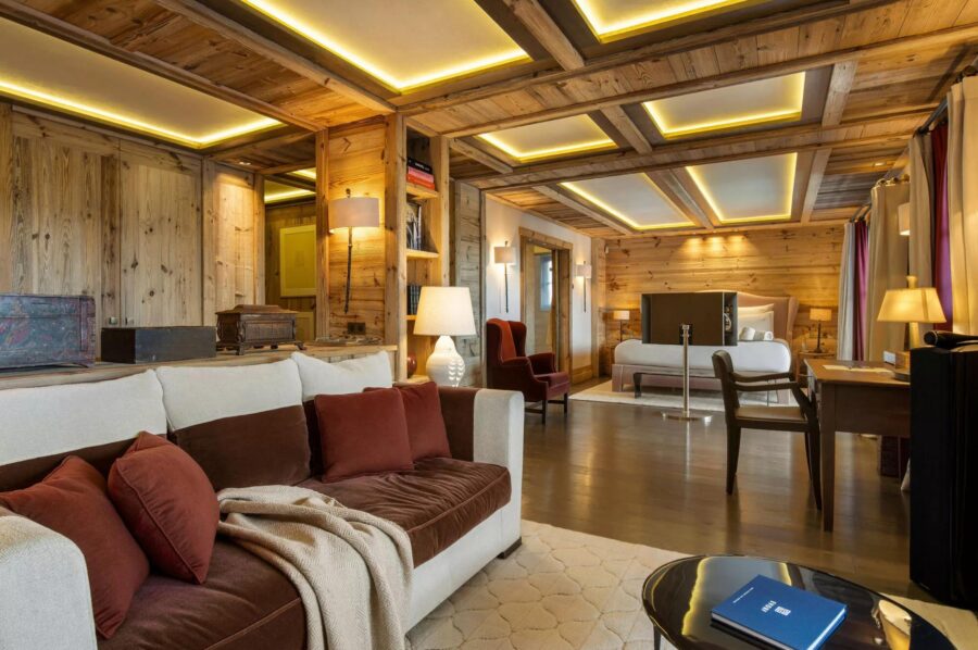 chalet-brielle-bedroom-lounge-spacious-elegant-design-luxury-courchevel1850